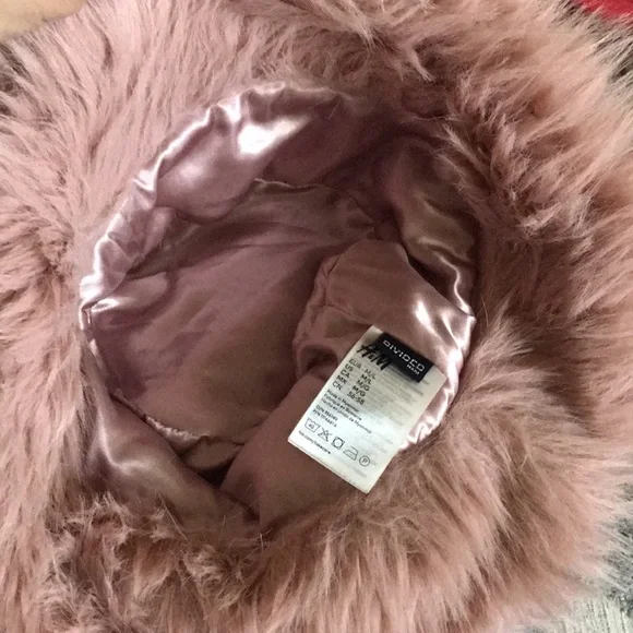🟤Woman’s Cozy Faux Fur Pink Hat - Picture 4 of 4